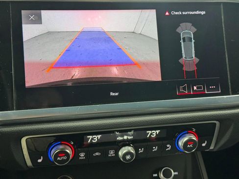 Certified 2021 Audi Q3 2.0T Premium Plus w/ Premium Plus Package AWD/4WD image 35