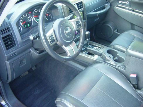 Used 2012 Jeep Liberty Limited Jet w/ Comfort/Convenience Group AWD/4WD image 7
