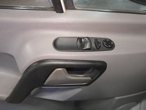 Used 2011 Freightliner Sprinter 2500 image 7