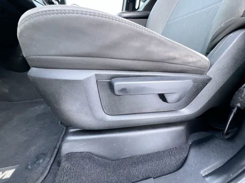 Used 2022 RAM 2500 Big Horn image 12