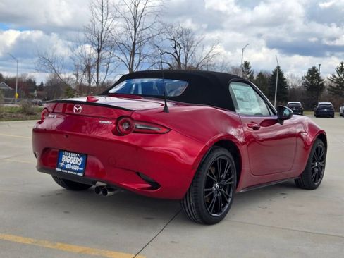New 2026 MAZDA MX-5 Miata Club w/ Weather Package image 9