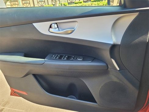 Used 2023 Kia Forte LXS image 12