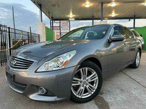 Used 2012 INFINITI G37 Journey w/ Premium Pkg image 2