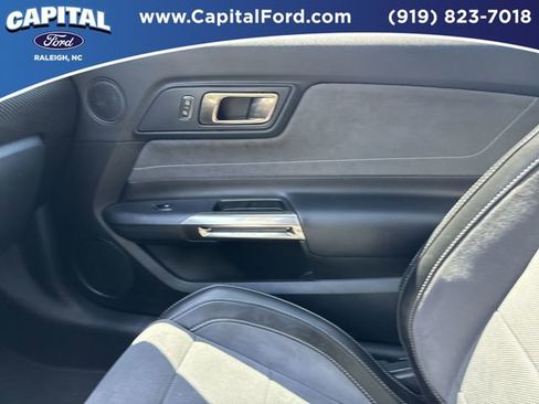 Certified 2020 Ford Mustang Shelby GT350 w/ Technology Package RWD image 27