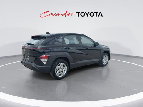 Used 2026 Hyundai Kona SE FWD image 8