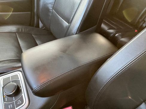 Used 2018 Jeep Grand Cherokee Limited w/ Luxury Group II AWD/4WD image 25