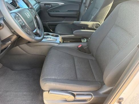 Used 2023 Honda Ridgeline Sport image 10