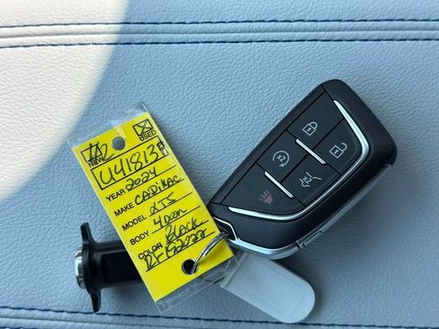 Used 2024 Cadillac XT4 Sport AWD/4WD image 17