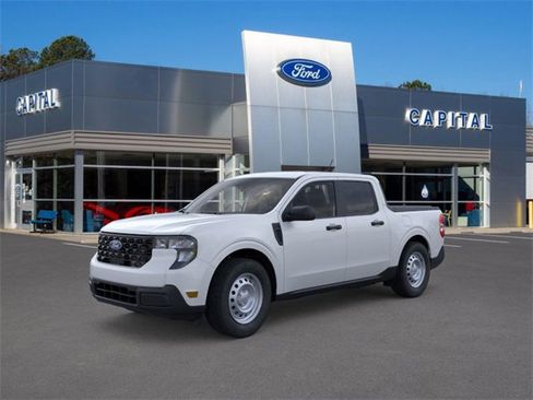 New 2025 Ford Maverick XL image 1