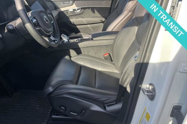 Certified 2025 Volvo XC90 T8 Ultra AWD/4WD image 2