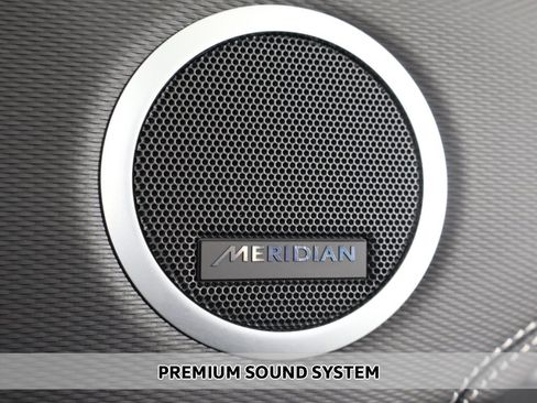 Used 2023 Land Rover Discovery S R-Dynamic image 5