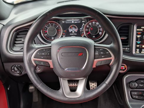 Used 2015 Dodge Challenger R/T Plus image 22