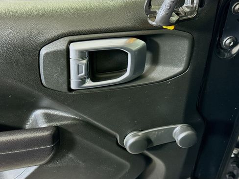 Used 2024 Jeep Wrangler Sport image 24