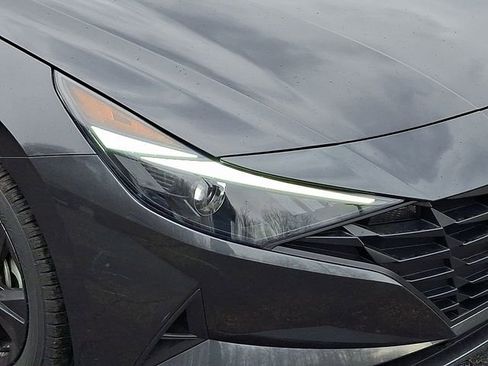 Used 2022 Hyundai Elantra SEL w/ Convenience Package image 9
