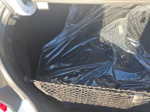 New 2025 Hyundai Elantra Limited w/ Cargo Package image 25