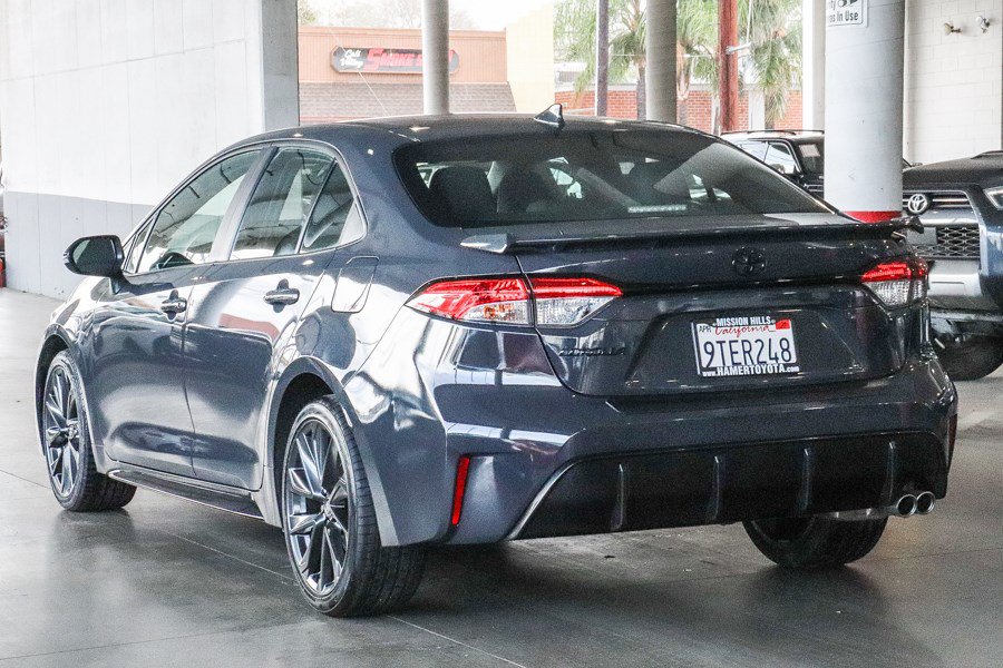 Certified 2025 Toyota Corolla SE w/ SE Premium Package FWD image 5