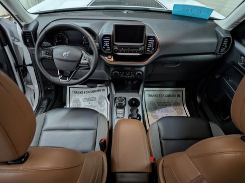 Used 2024 Ford Bronco Sport Outer Banks w/ Tech Package image 10