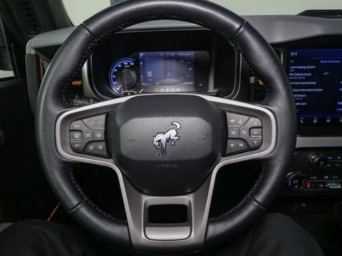 Used 2023 Ford Bronco Badlands w/ Sasquatch Package image 29