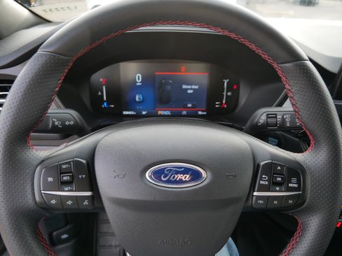 Certified 2024 Ford Escape ST-Line image 25