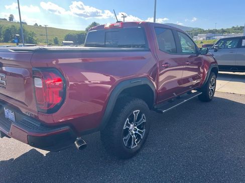 Used 2023 GMC Canyon AT4 w/ AT4 Premium Package AWD/4WD image 6