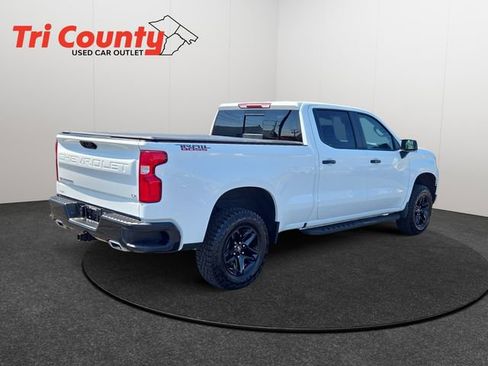 Used 2025 Chevrolet Silverado 1500 LT Trail Boss w/ Convenience Package II image 8
