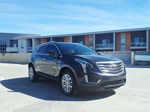 Used 2017 Cadillac XT5 FWD image 8