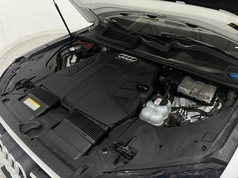Used 2018 Audi Q7 3.0T Prestige w/ Prestige Package image 25