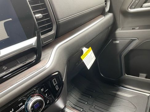 New 2026 GMC Sierra 1500 SLT w/ SLT Premium Package image 23