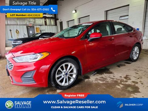 Used 2020 Ford Fusion SE image 1