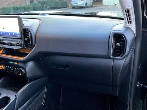 Used 2023 Ford Bronco Sport Badlands image 21