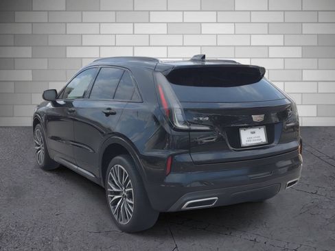 Certified 2024 Cadillac XT4 Sport FWD image 3