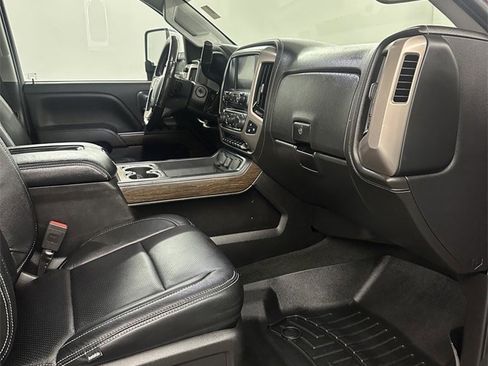 Used 2018 GMC Sierra 2500 Denali w/ Duramax Plus Package image 43