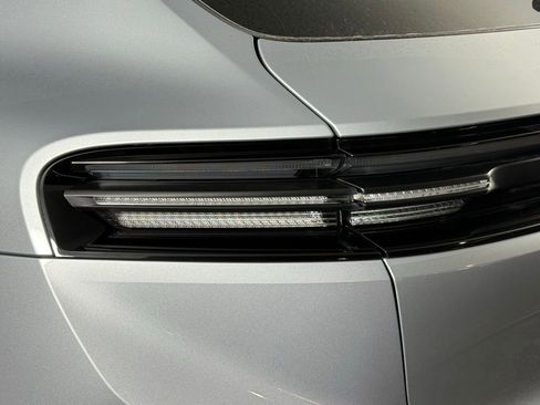 New 2025 Porsche Macan 4 Electric image 16