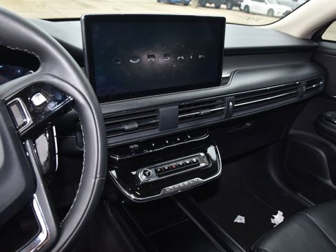 Used 2024 Lincoln Corsair FWD w/ Equipment Group 101A image 8