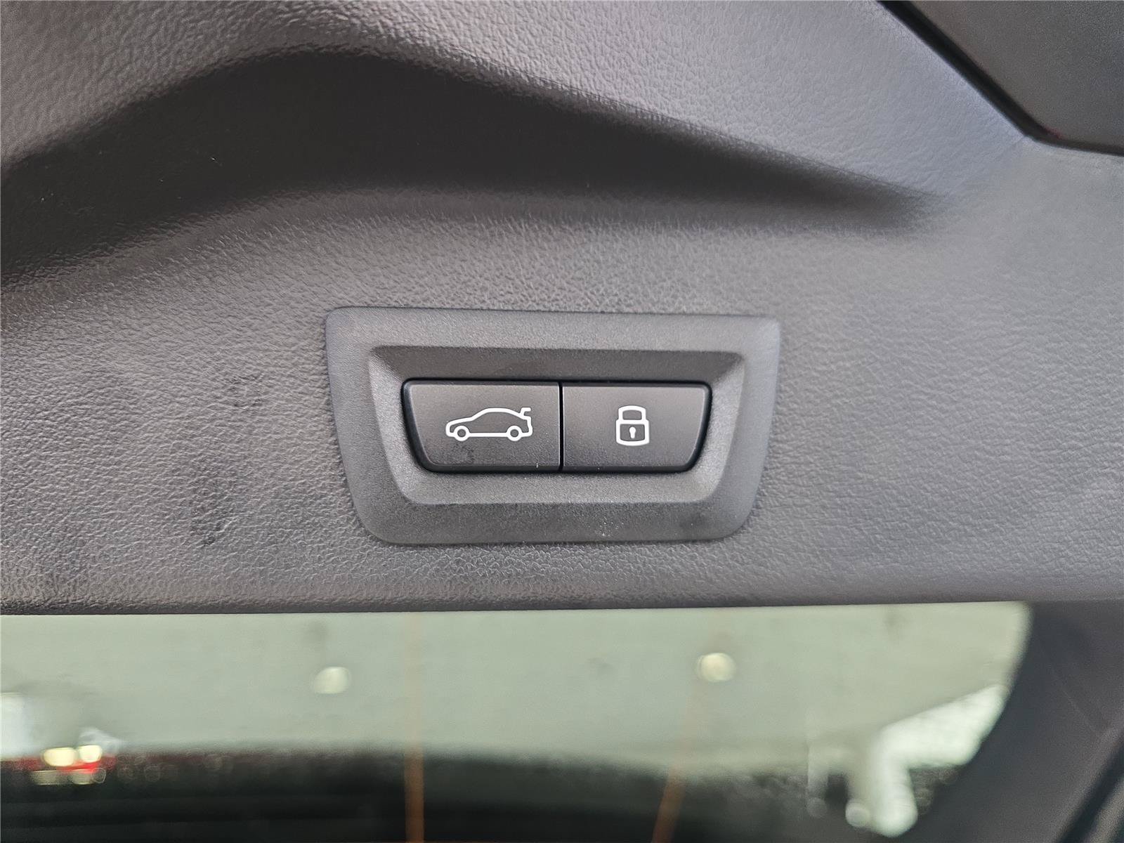 Used 2026 BMW X5 sDrive40i RWD image 9