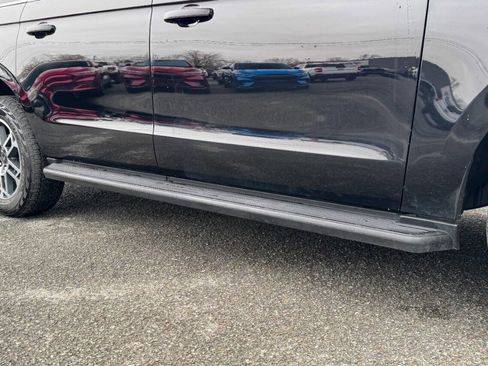 Used 2025 Ford Expedition Max Active image 11