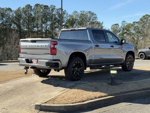 Used 2025 Chevrolet Silverado 1500 Custom w/ Turbomax Blackout Package image 7