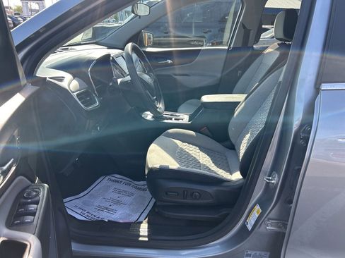 Used 2023 Chevrolet Equinox LT image 22
