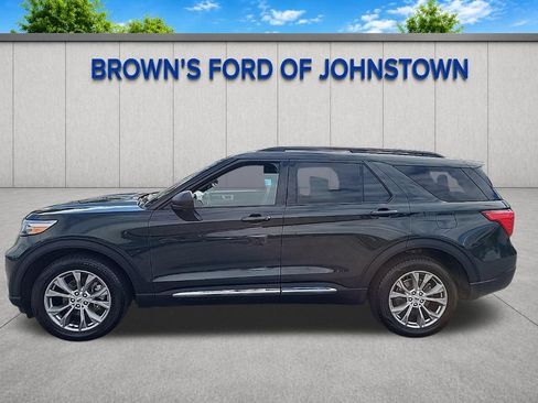 Used 2022 Ford Explorer XLT w/ Equipment Group 202A AWD/4WD image 5