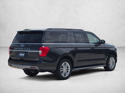 Used 2022 Ford Expedition Max XLT AWD/4WD image 5