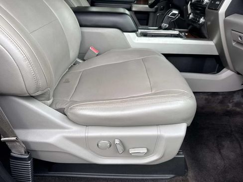 Used 2015 Ford F150 Lariat w/ Equipment Group 502A Luxury RWD image 14