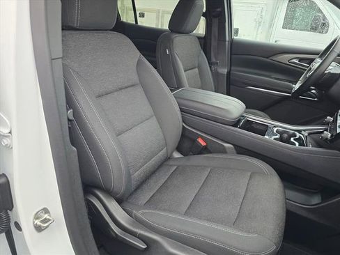 Certified 2024 Chevrolet Traverse LT image 26