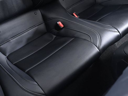 Used 2025 Ford Mustang Premium RWD image 37