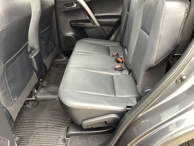 Used 2017 Toyota RAV4 SE w/ Power Extra Value Package AWD/4WD image 8