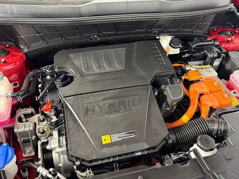 Used 2025 Kia Niro LX image 30