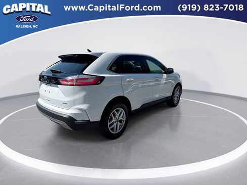 Certified 2022 Ford Edge SEL w/ Convenience Package image 8