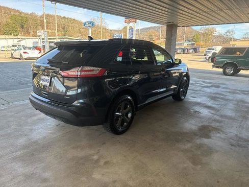 Certified 2023 Ford Edge SEL w/ Sport Appearance Package AWD/4WD image 4