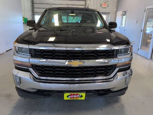 Used 2018 Chevrolet Silverado 1500 LT w/ All Star Edition AWD/4WD image 6