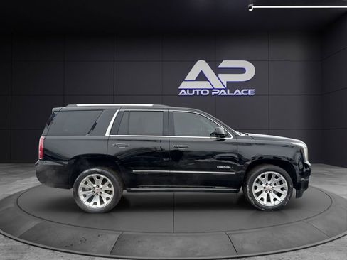 Used 2017 GMC Yukon Denali w/ Open Road Package image 8