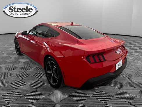 Used 2025 Ford Mustang Coupe image 3